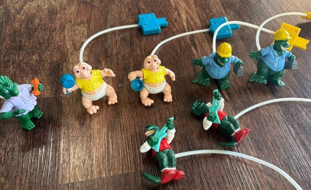 Vintage Disney Dinosaurs Burger King Air Pump Action Figure 7Pc Toy Set 1990s BK